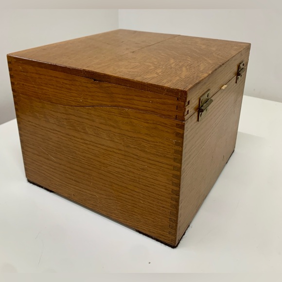 Early 20th Century Antique Weis Hinge Lidded Dovetail Jointed Oak File Box - Picture 8 of 16